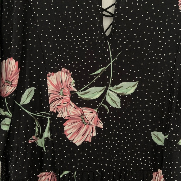 Xhilaration Black and Pink Flower Dress Size Medium Rayon Dress. - Picture 16 of 17